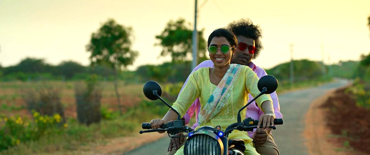 யோகி பாபுவின் கிராமப்புற நையாண்டித் திரைப்படமான கெணத்த காணோம் திரையரங்கு வெளியீட்டுக்குப் பிறகு தற்போது ஜியோஹாட்ஸ்டாரில் ஒளிபரப்பாகிறது.